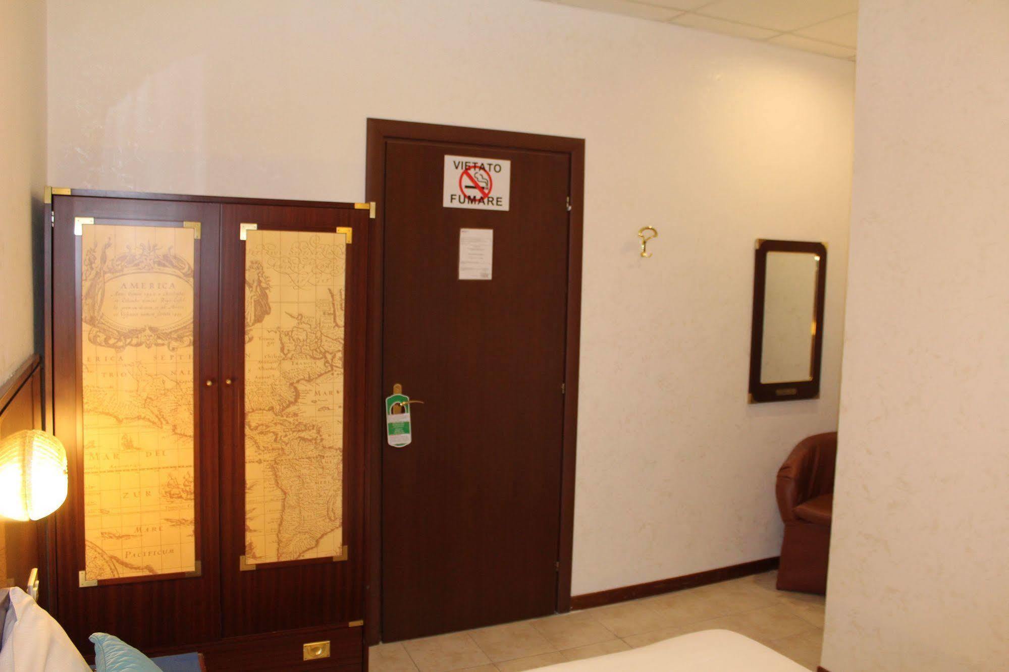 Galleria Frascati Rooms And Apartment Εξωτερικό φωτογραφία