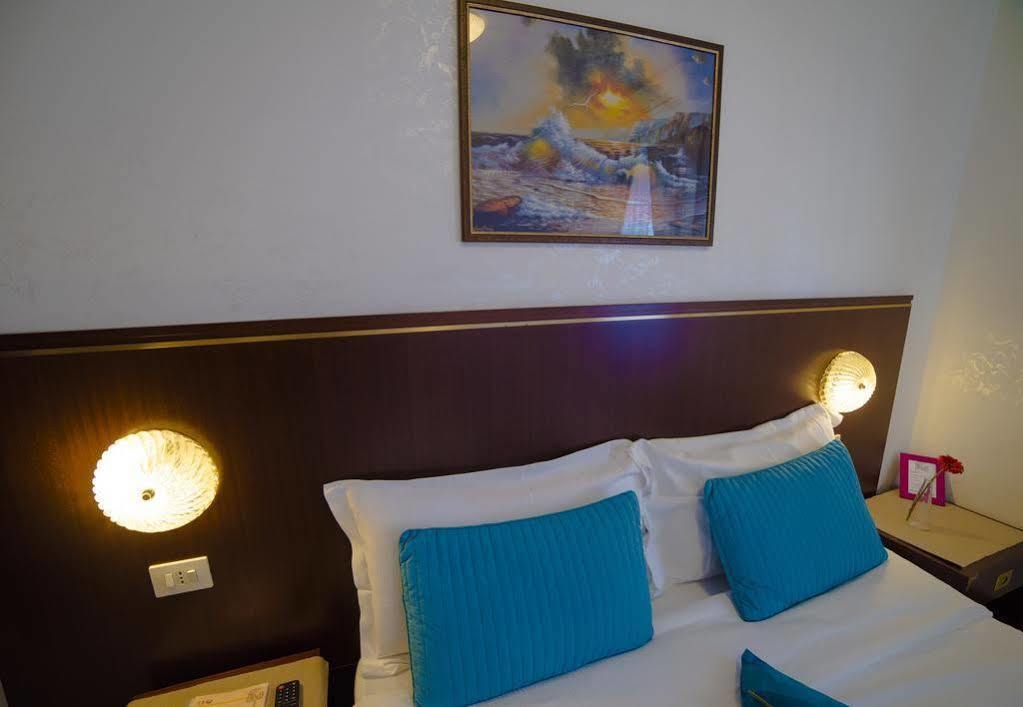 Galleria Frascati Rooms And Apartment Εξωτερικό φωτογραφία